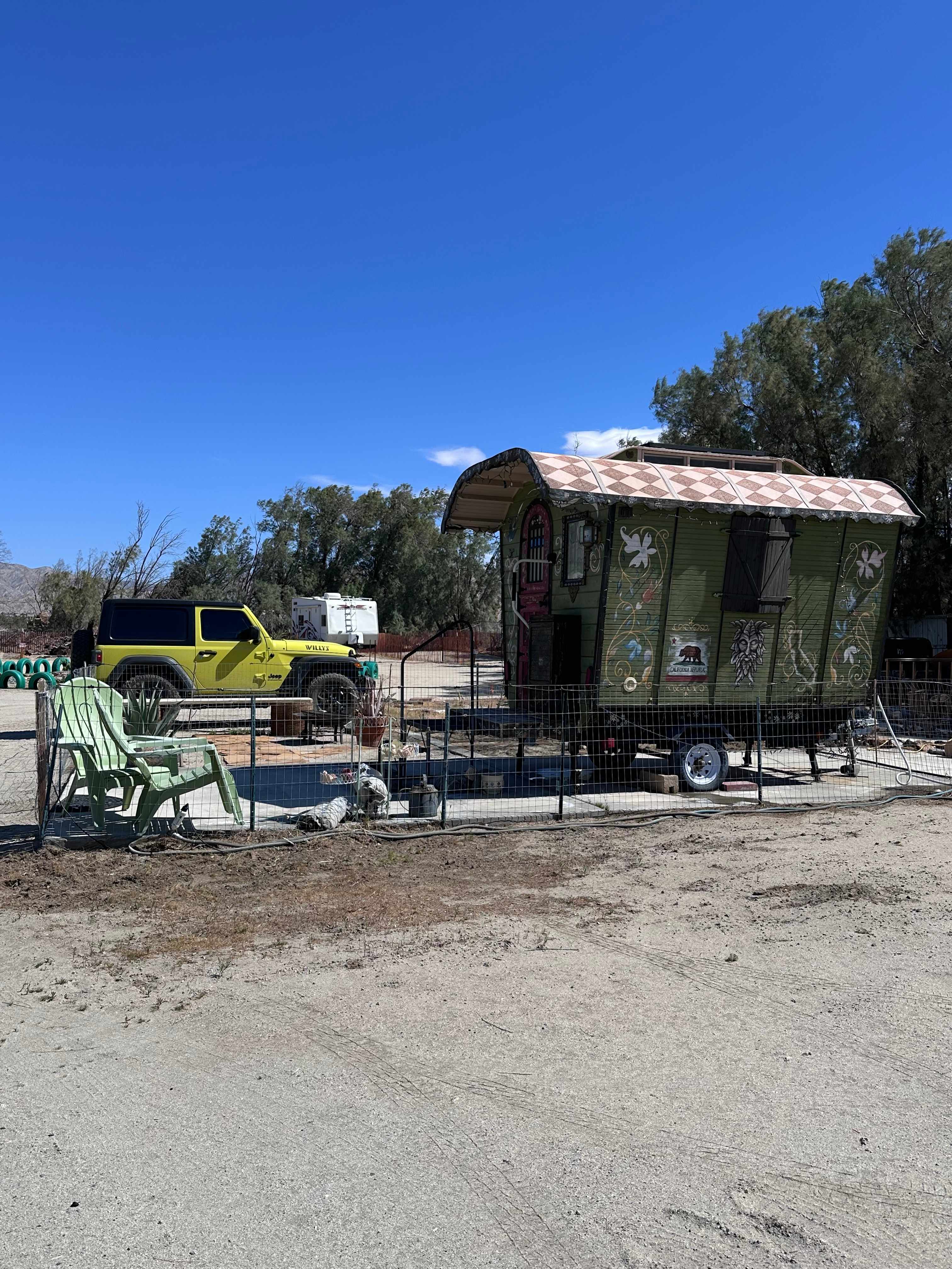 DragonflyHill Desert Farm