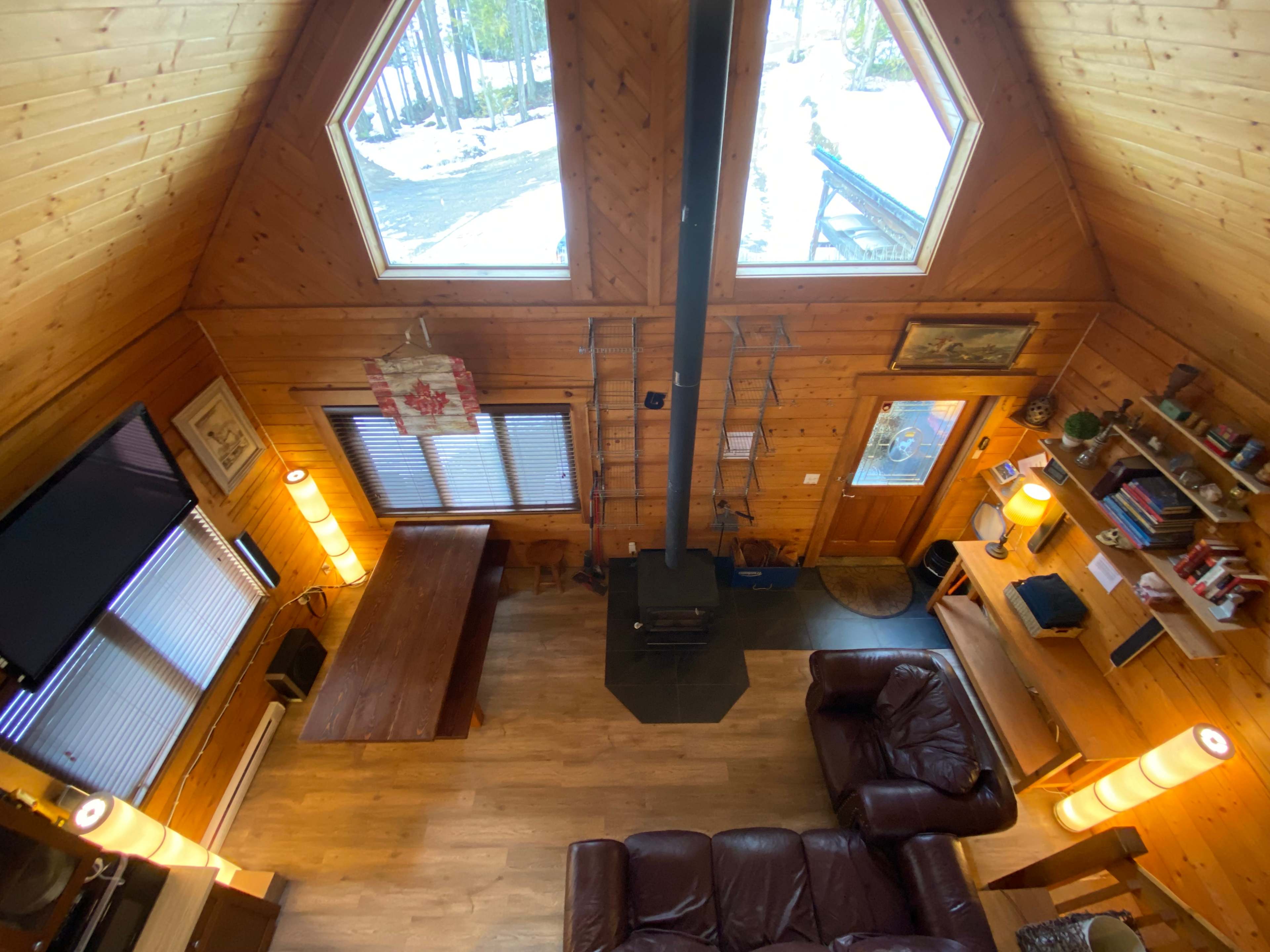 Eagle Pass / Perry River Log Cabin