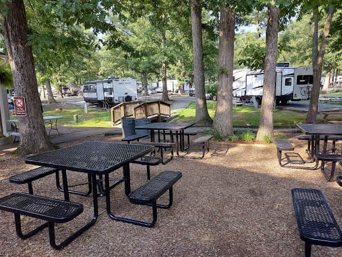 Americamps RV Resort