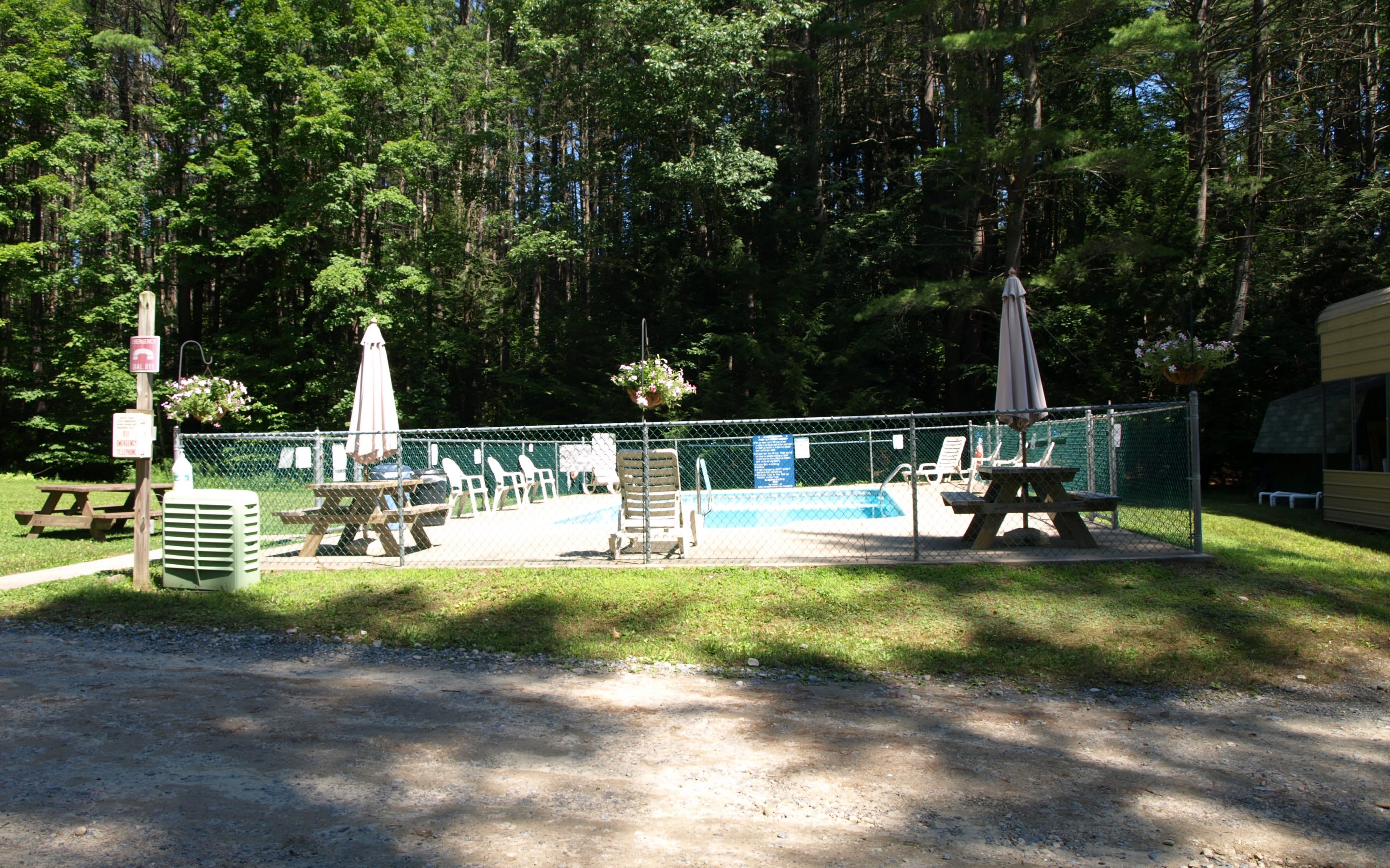 Whispering Pines Campsites & RV Park