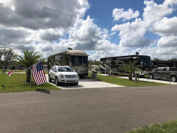 Cross Creek Country Club and RV Resort