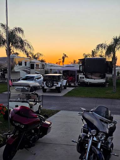 Cross Creek Country Club and RV Resort