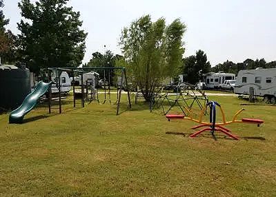 Cut N Shoot RV Park