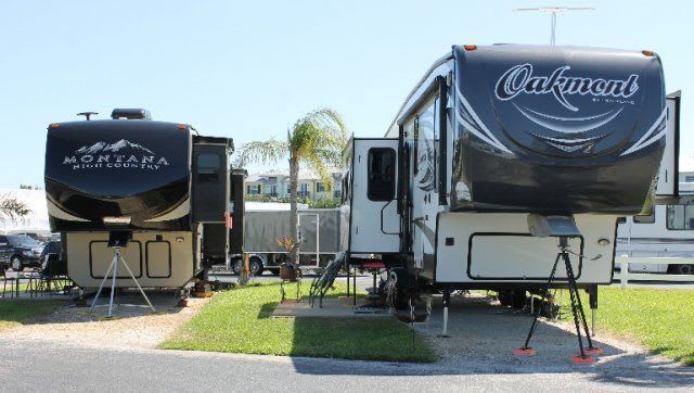 Del-Raton RV Park and Trailer Sales