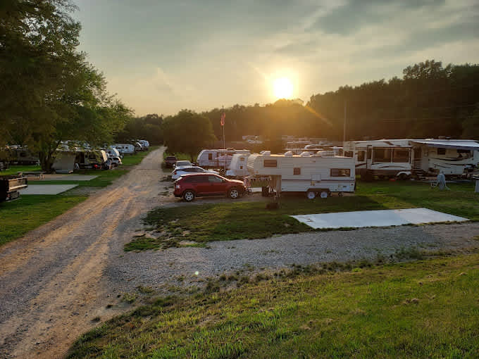 Hell Creek Campground