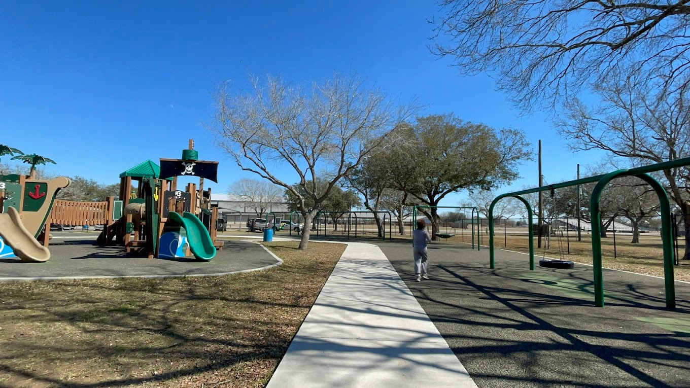 Winnie - Stowell County Park