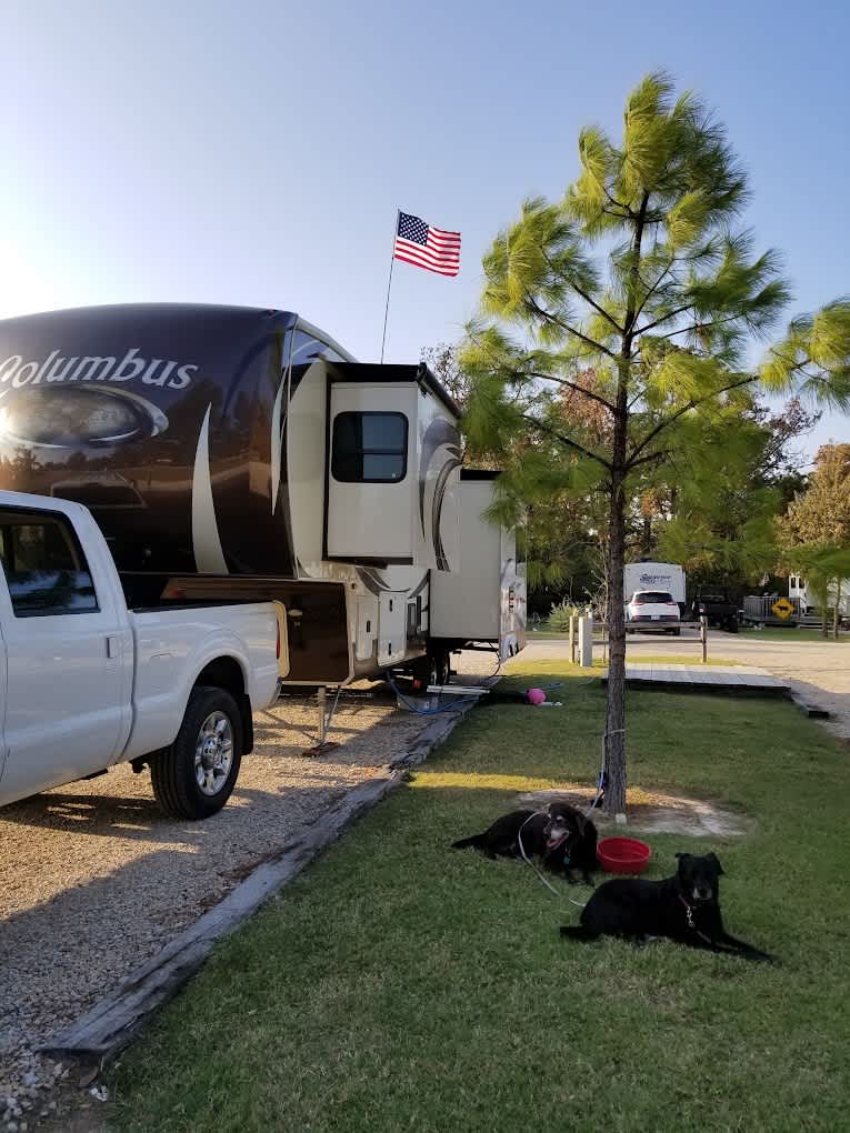 North Shore Landing RV Park, Cabins and Guest House