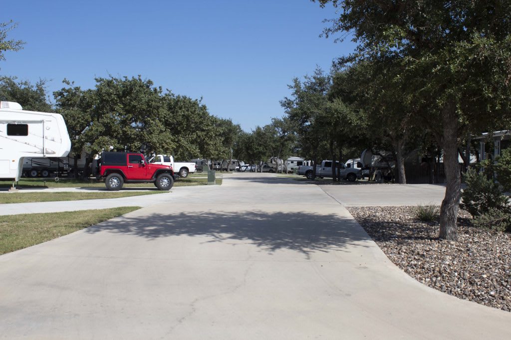 Sandy Oaks RV Park-Mobile Home