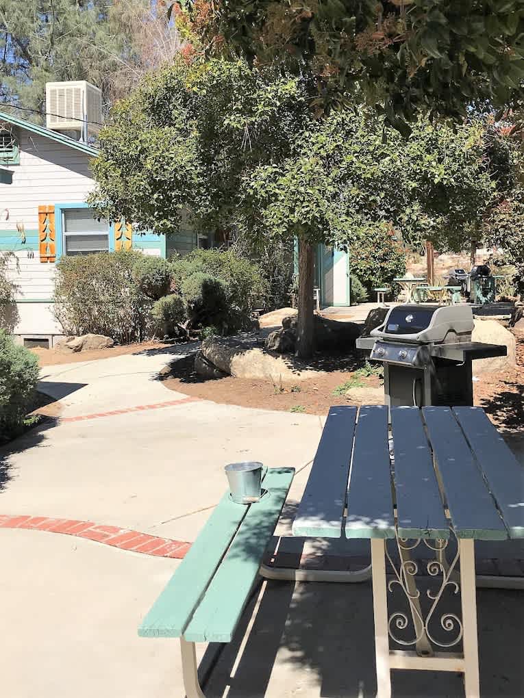 Sierra Gateway Cottages