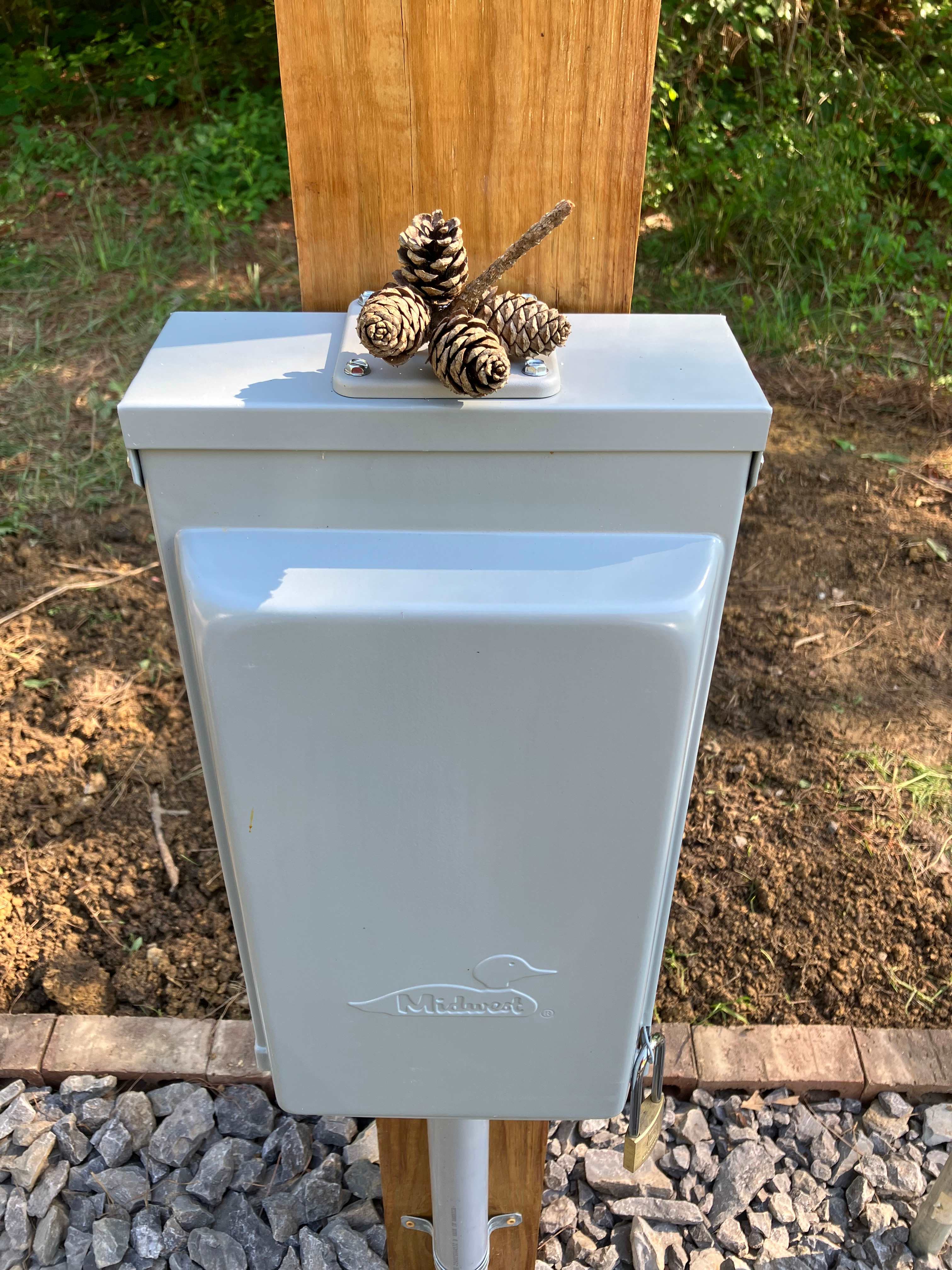 tiny Pinecone Camp