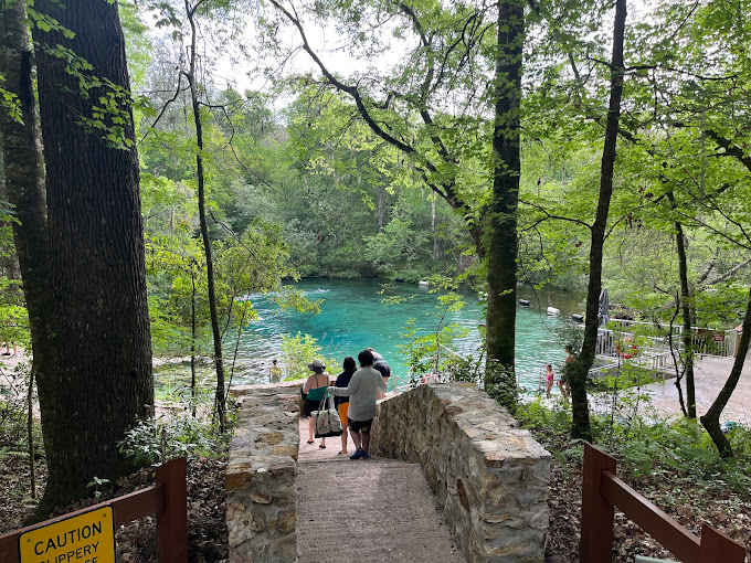 Ichetucknee Family Canoe and Cabins