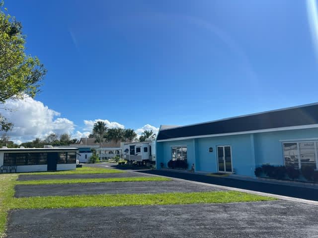 Lakeside North RV Resort