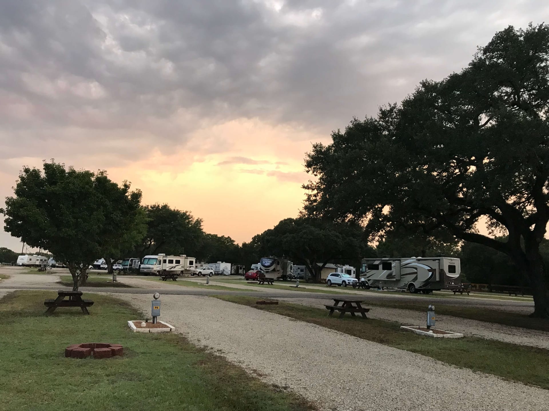 Whispering Oaks RV Park
