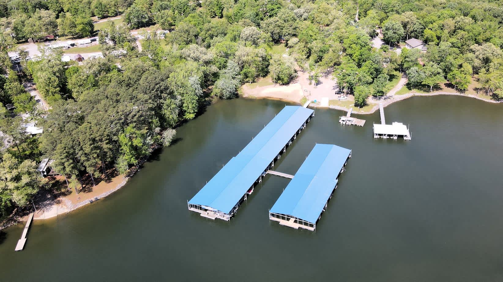 Lakeview Cottages and Marina