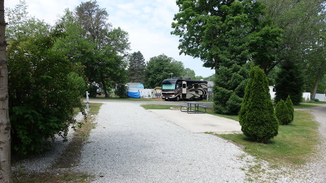 Kamp Across From the Dunes