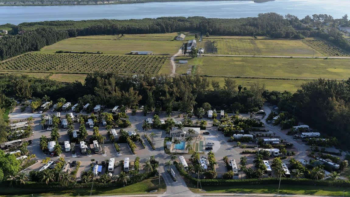 Holiday Cove RV Resort