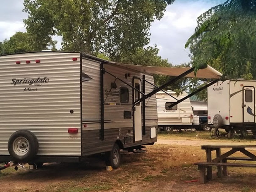 30/50 Amp FHU Pull-In RV Sites