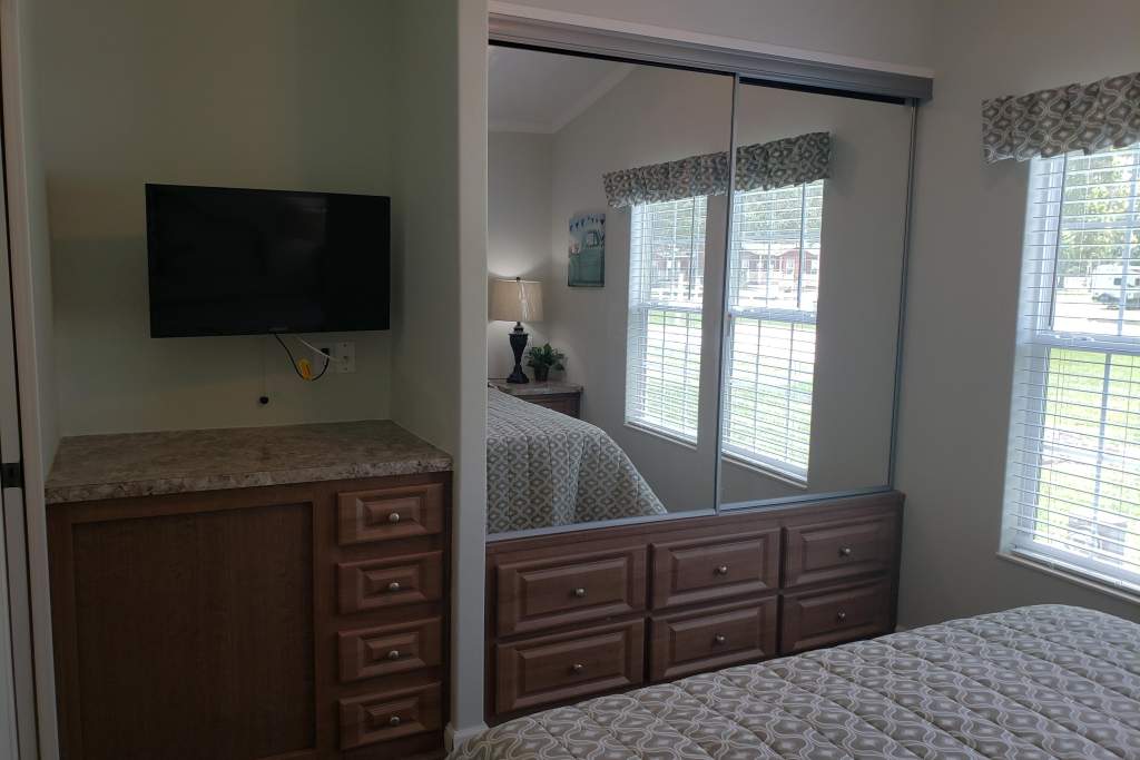 Cottage (Sleeps 2/No Pets)