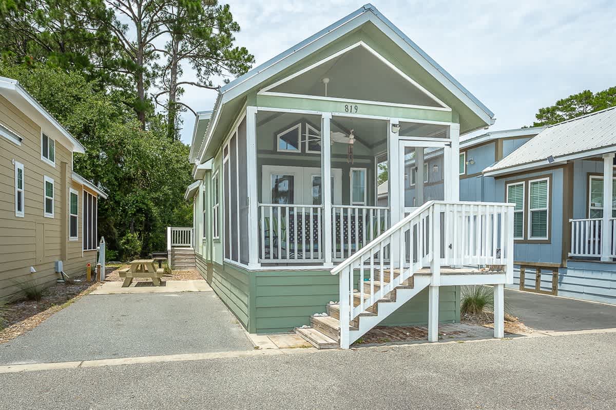 Cottage 819