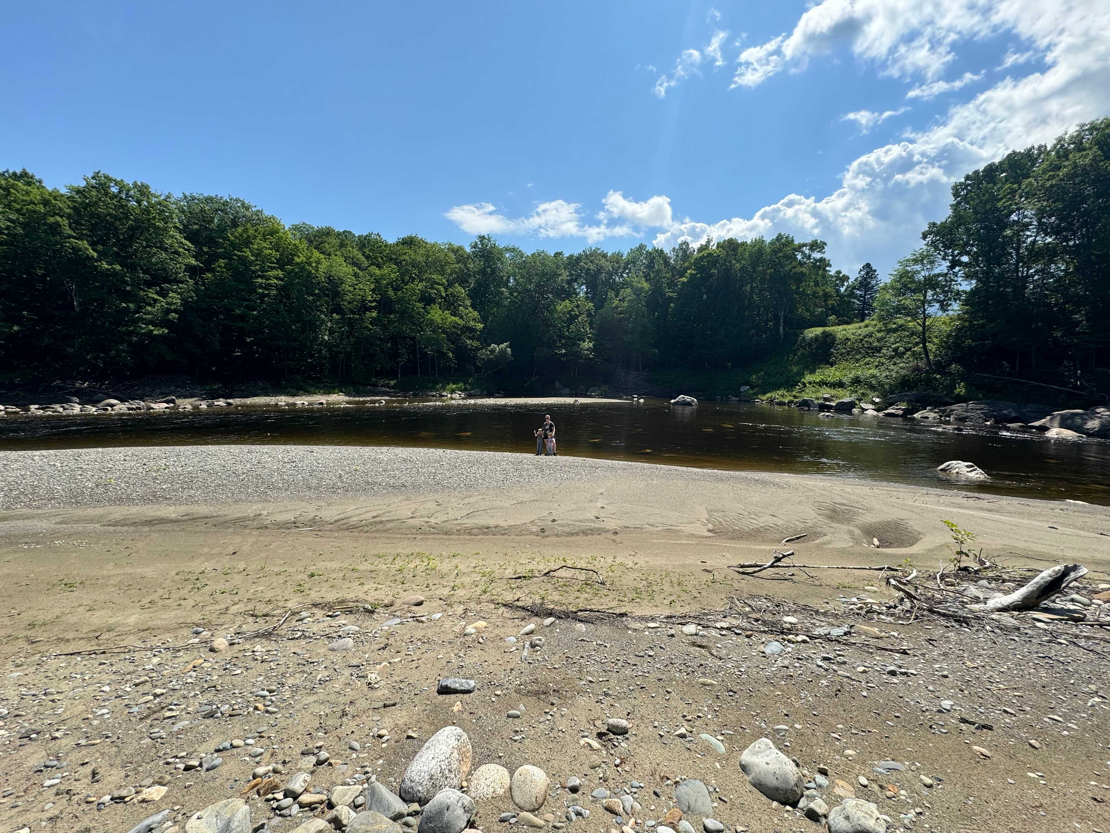 🌲 40 Acres Of Riverfront Serenity