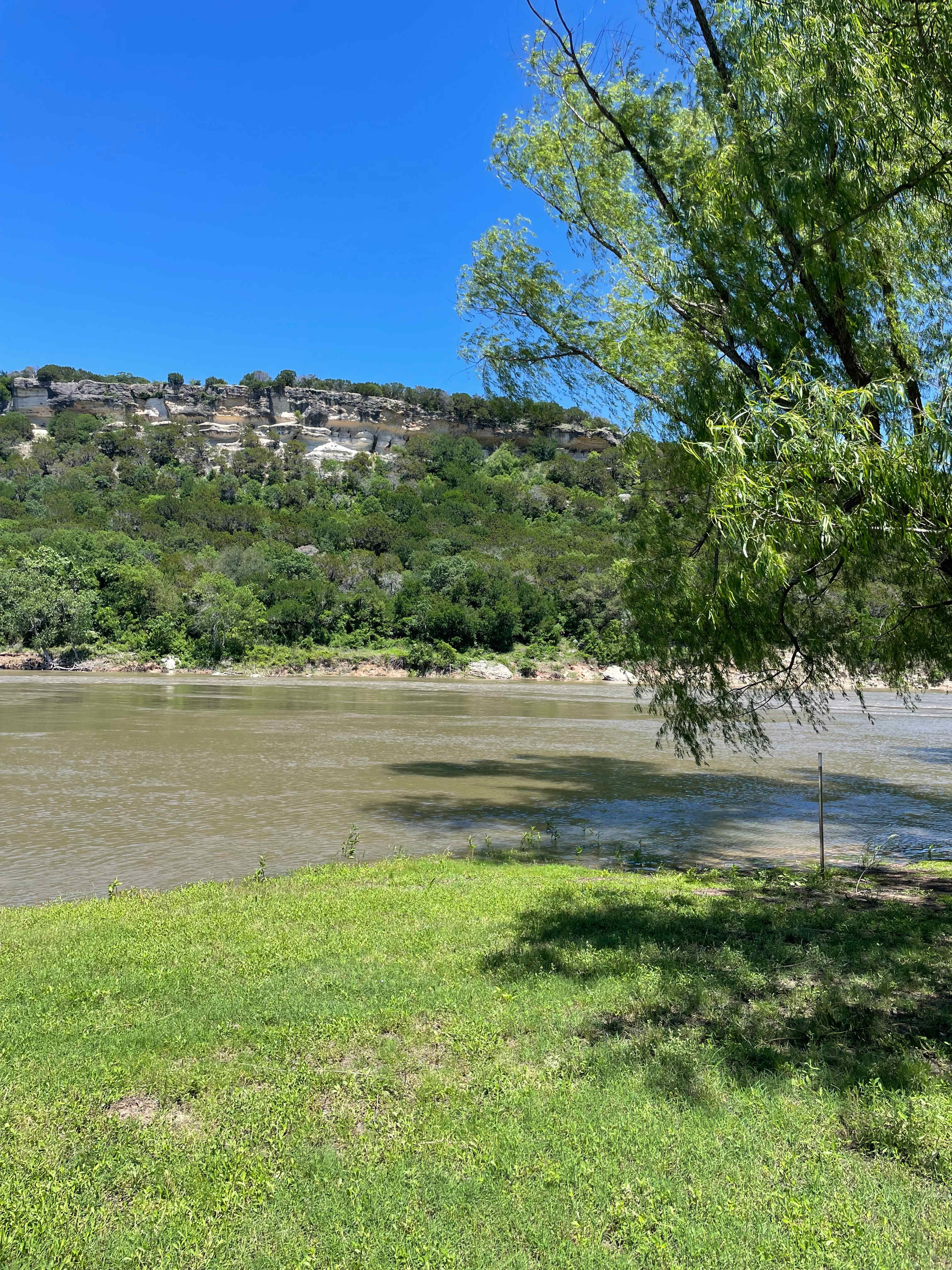 Bee Mountain River Resort