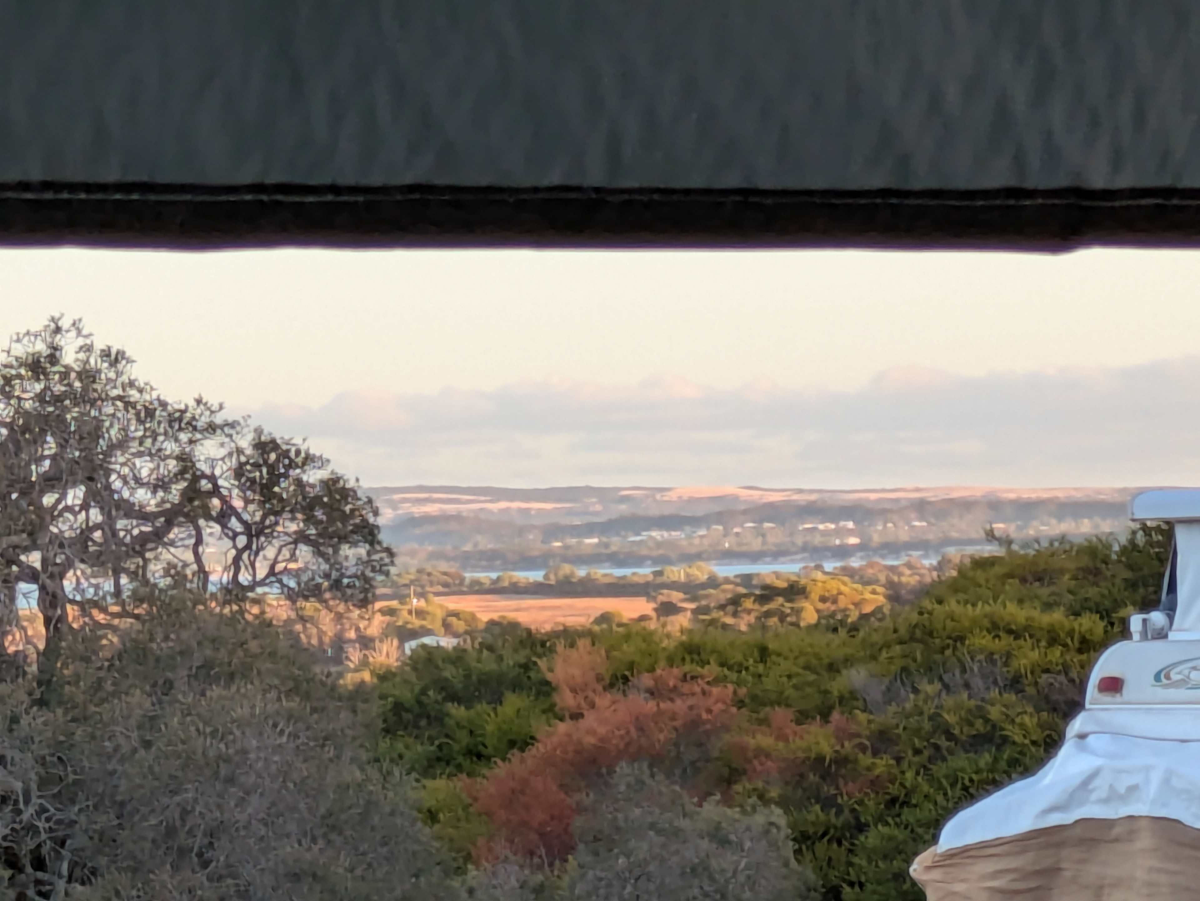 Tiny House Vibes Sea Bush Views