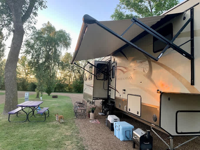 Dakota Sunsets Campground