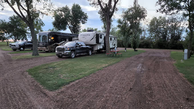 Dakota Sunsets Campground