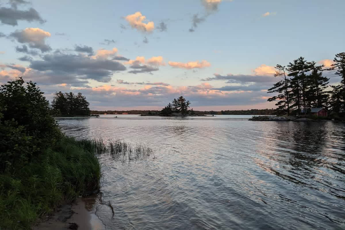 Roots RV Resorts - Stoney Lake
