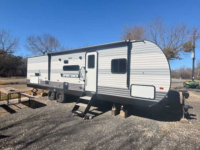 Nanas RV Park on the Frio