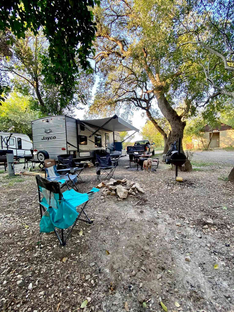 Neals Lodges