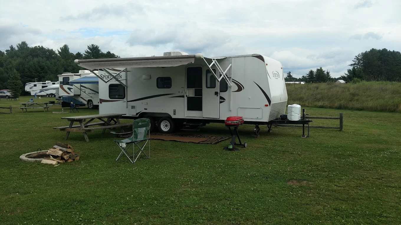 Hi-Pines Campground and Resort