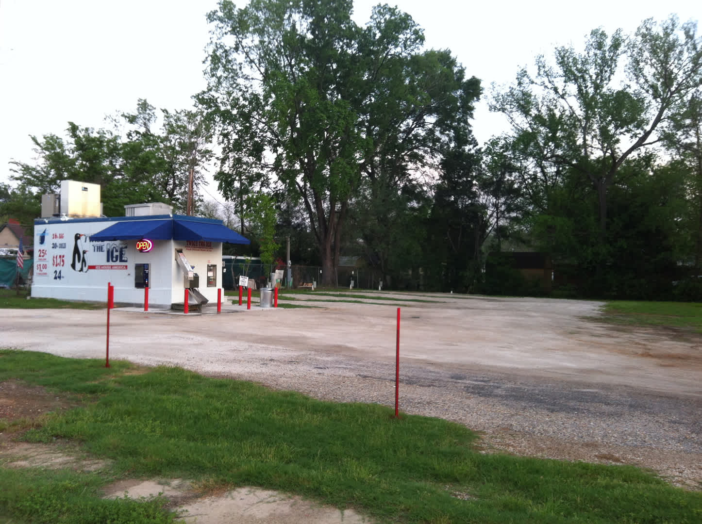 Jefferson Ice Express and RV Park