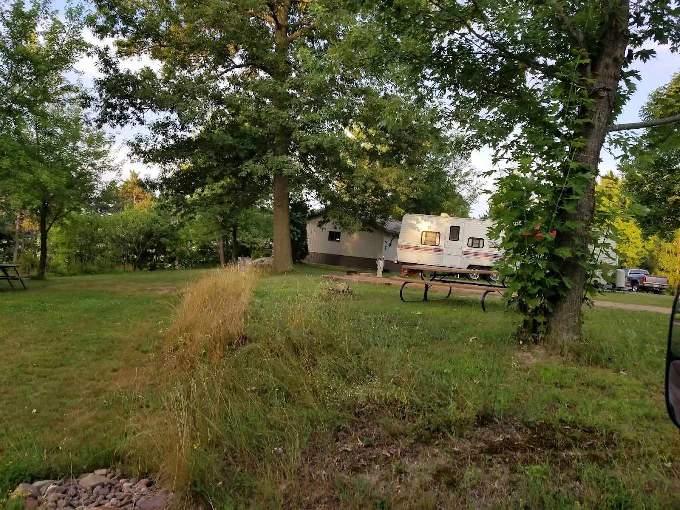 Country Villa Motel Campground