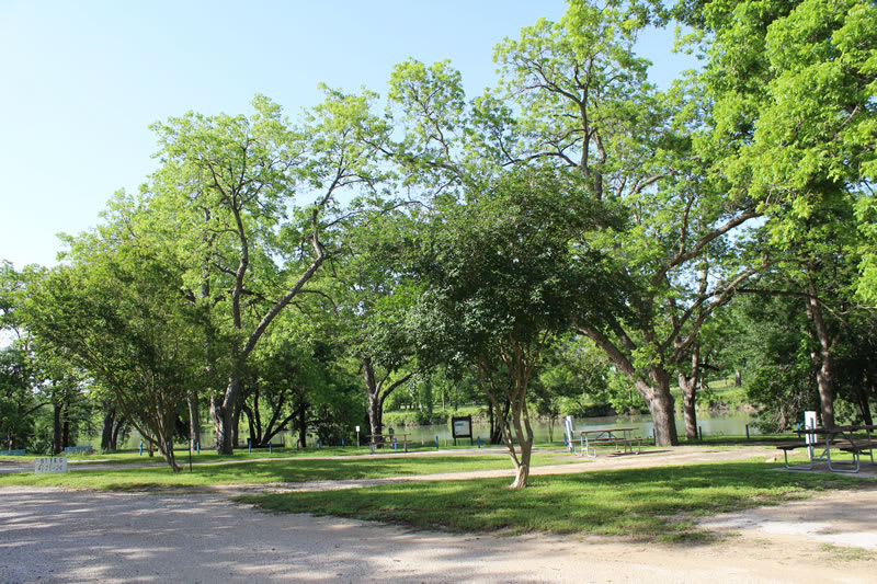 River Shade RV Park
