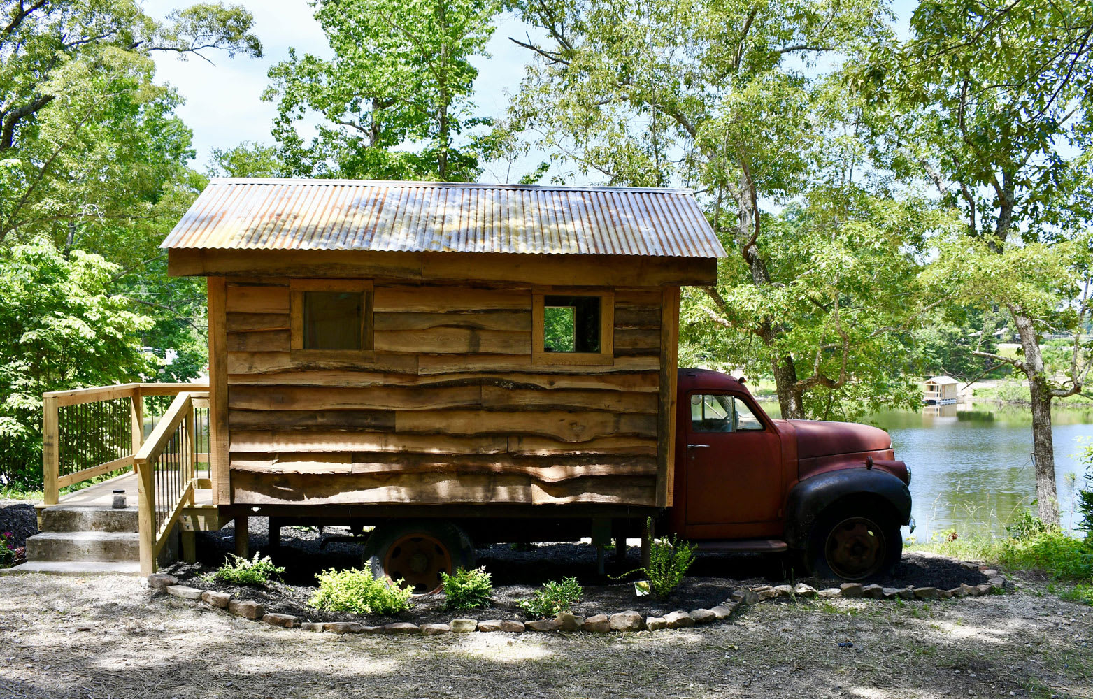 Round Pond Retreat