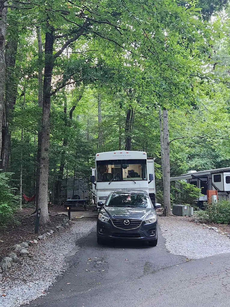 Horseshoe Trails Camping at Mountain Lakes Resort