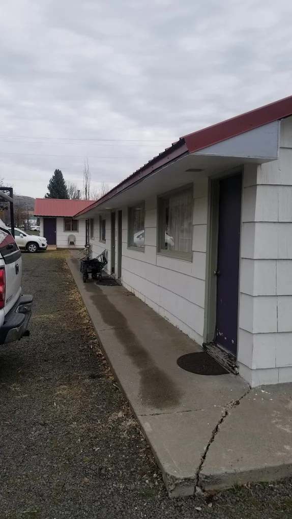 Fossil Motel and Trailer Park