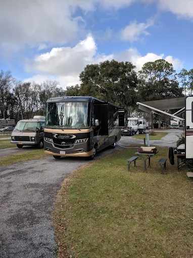 Inland Harbor RV Park