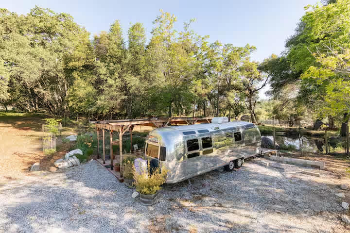 CA Airstream Dream Walk To Columbia