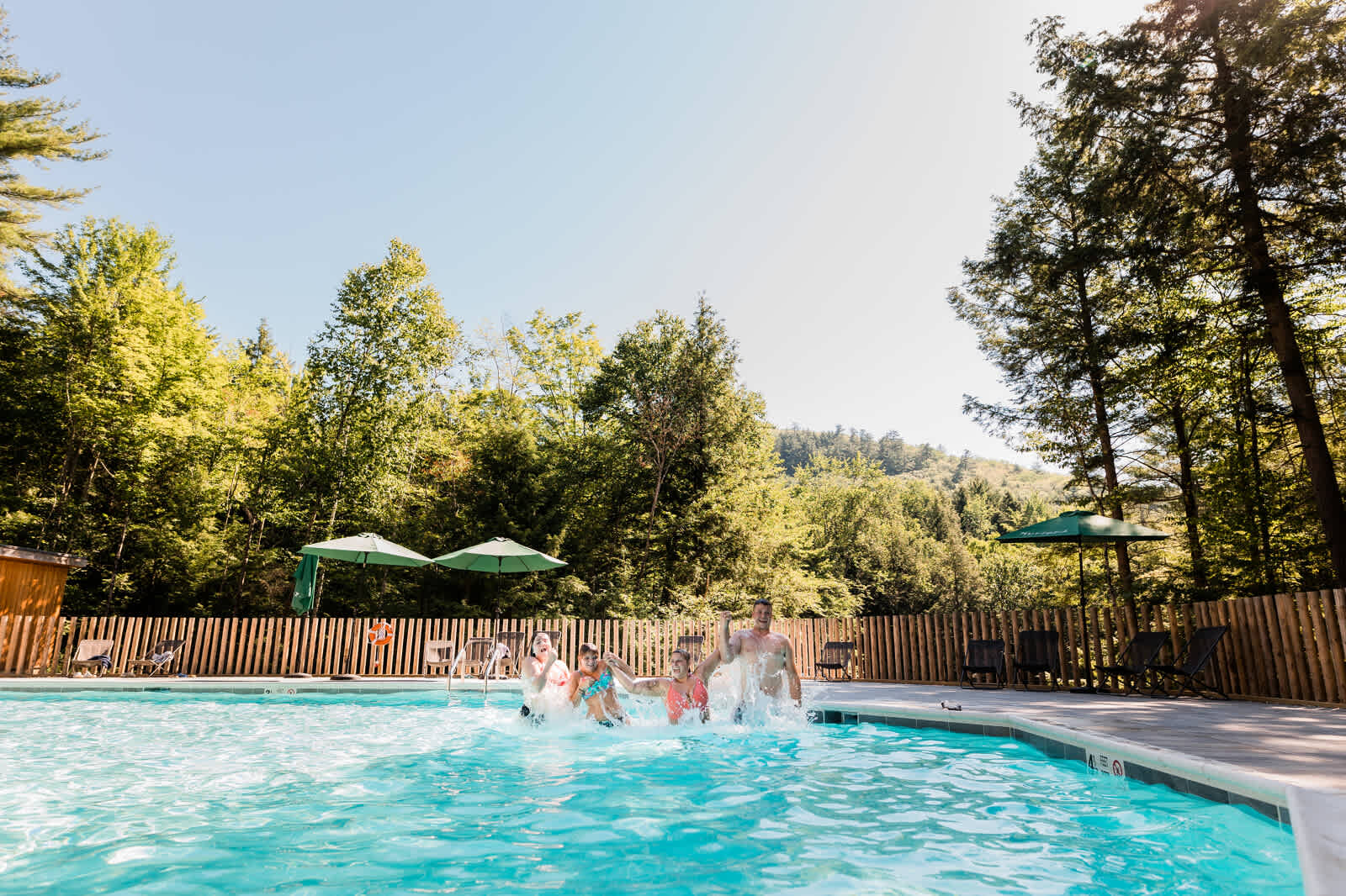 Enjoy our heated swimming pool at 82F !