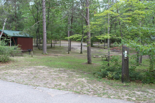 Twin Bears Wooded Campground