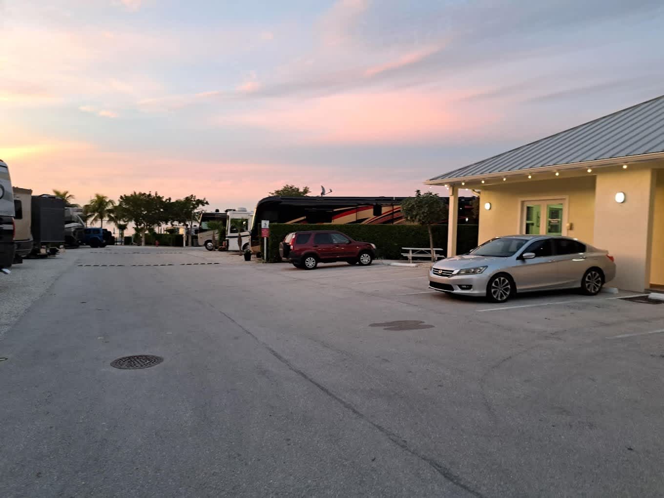 Keys Palms RV Resort