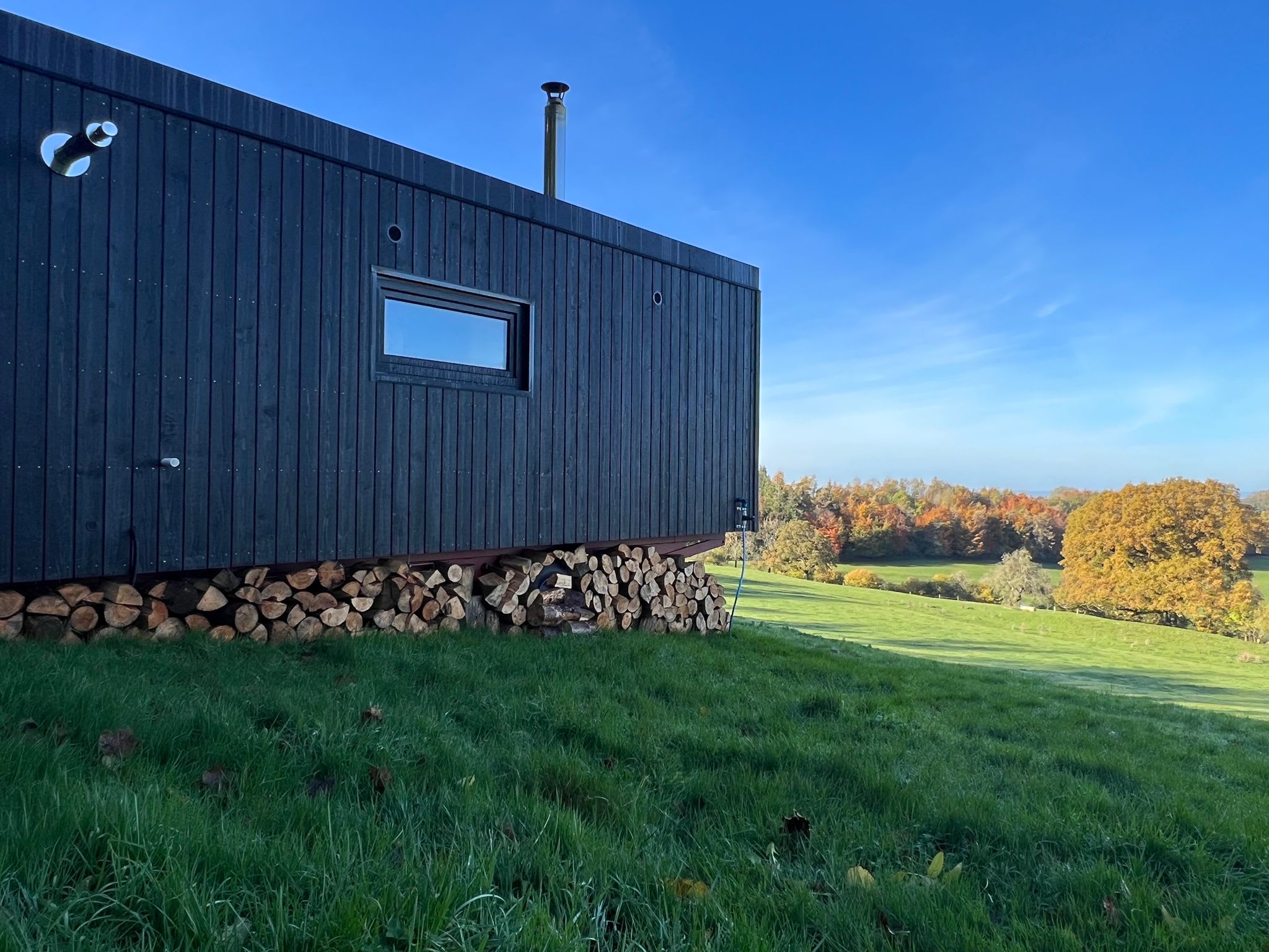 Romantic Off-Grid Cabin