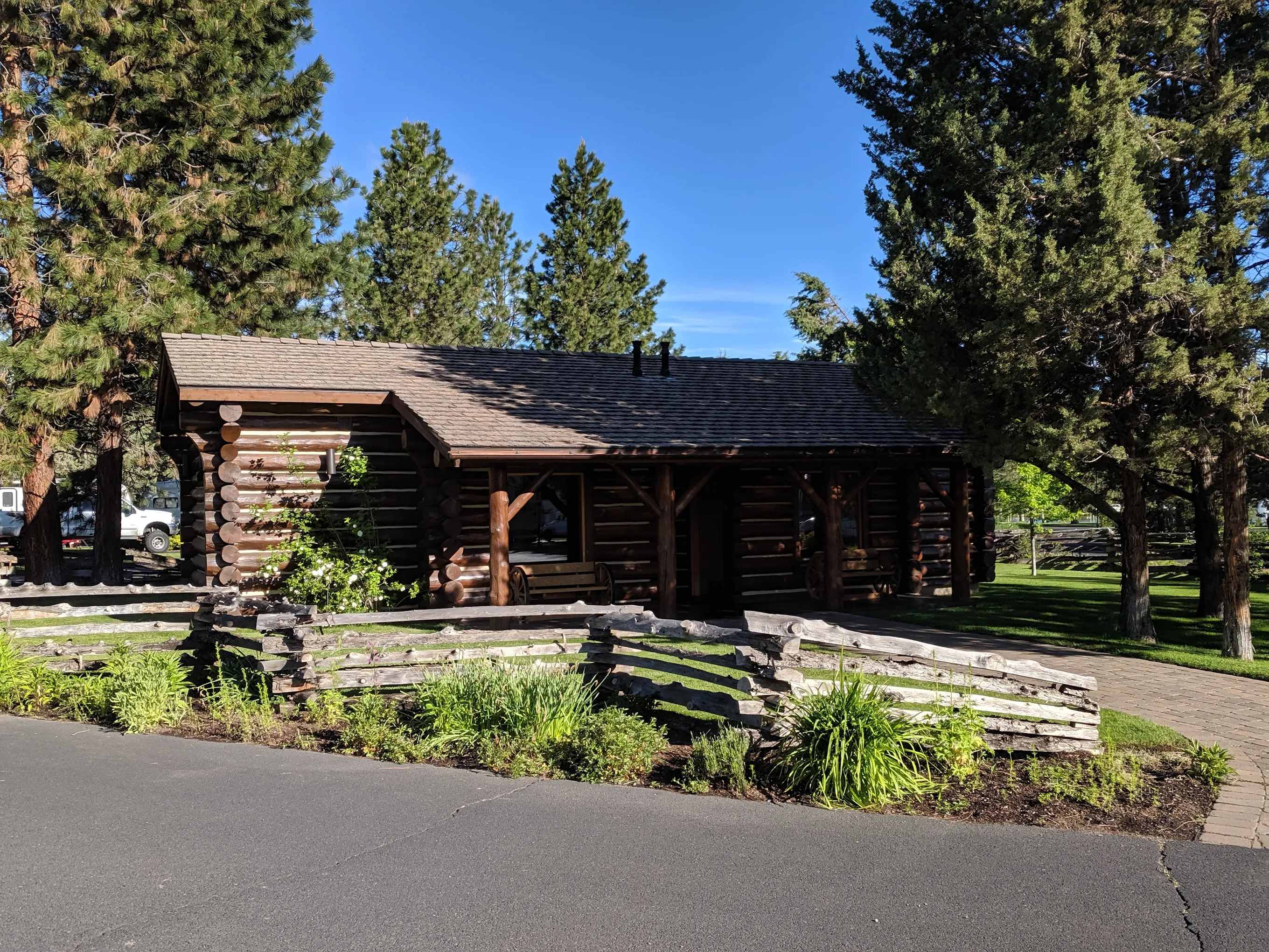 1-Room Cabin