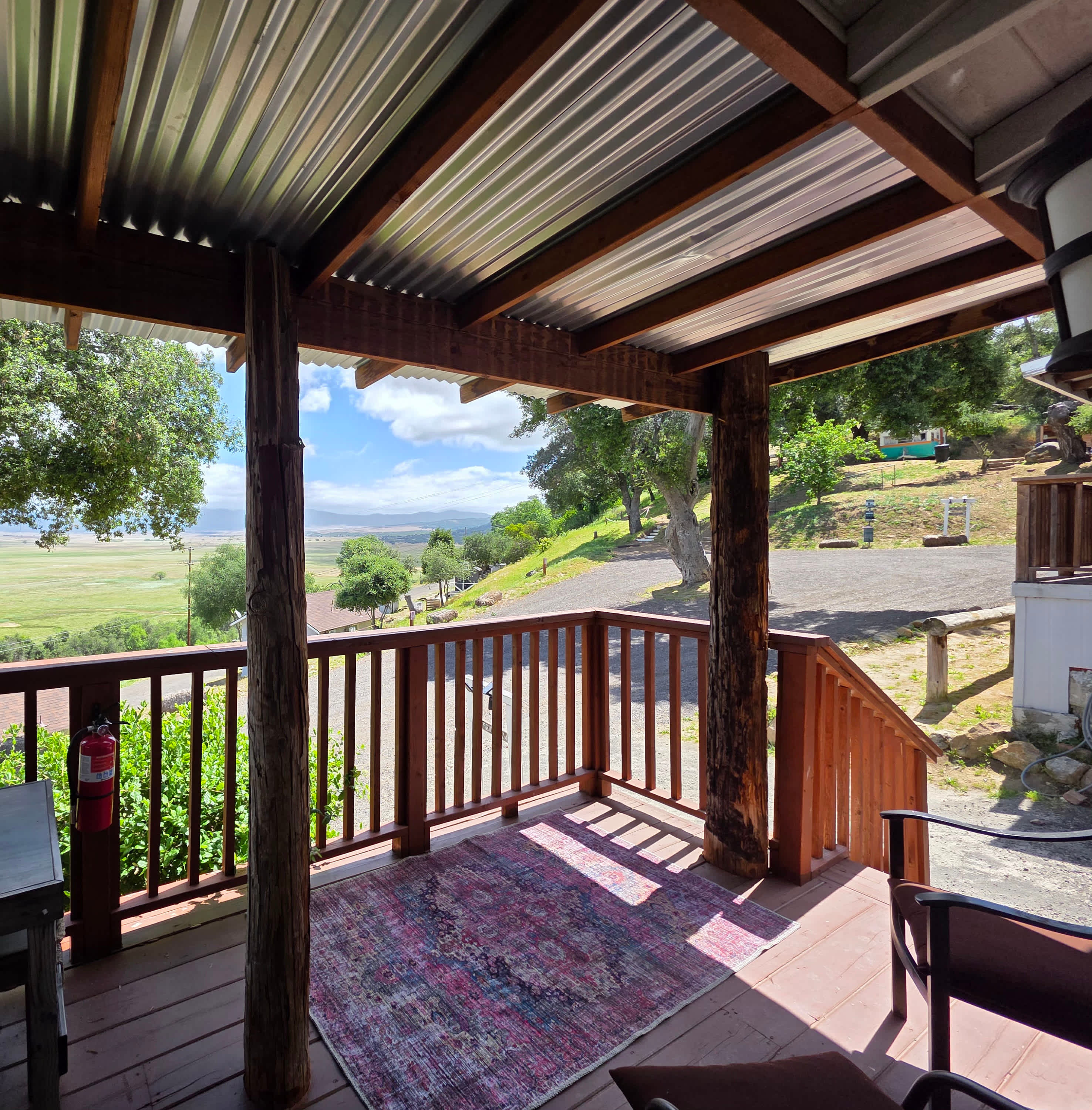 Hideout Mountain Lodge