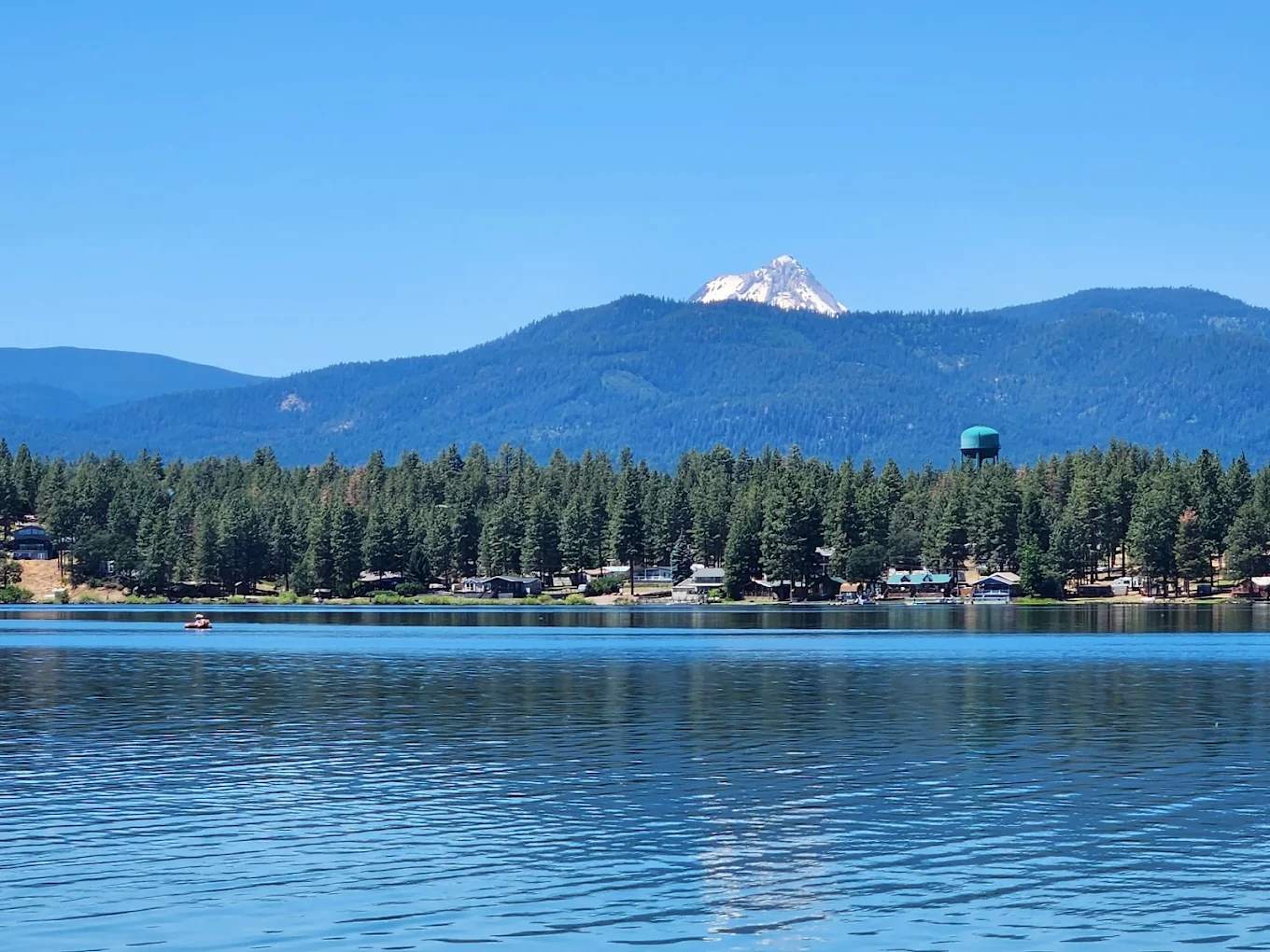 Pine Hollow Lakeside Resort