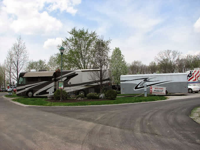 Cross Creek Camping Resort