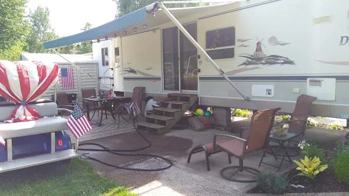 Hide-A-Way Lakes Campground