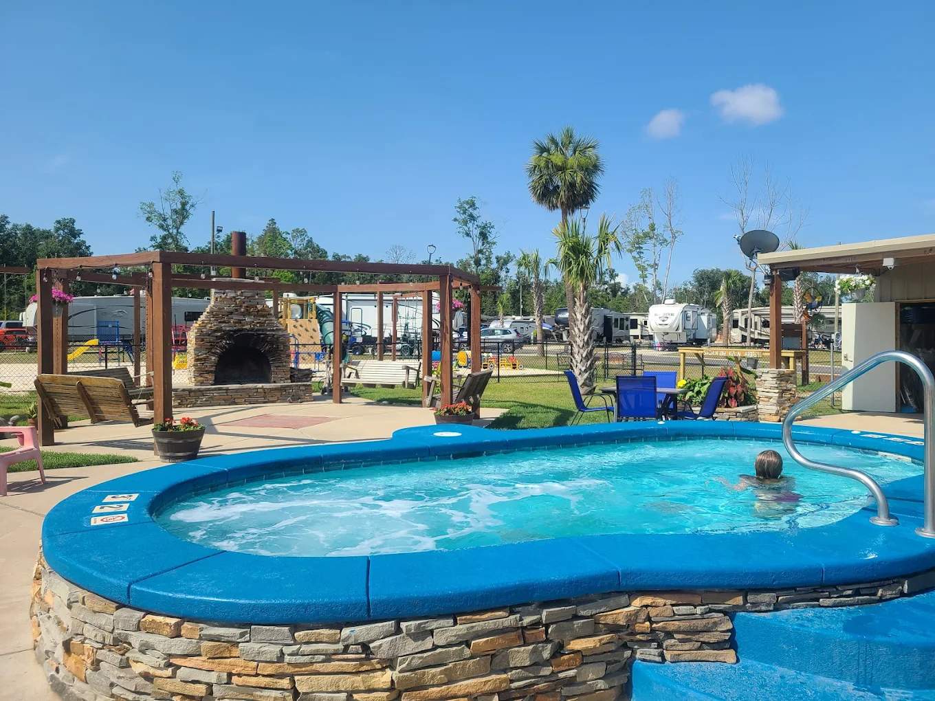 Pirates Cove RrrrV Resort